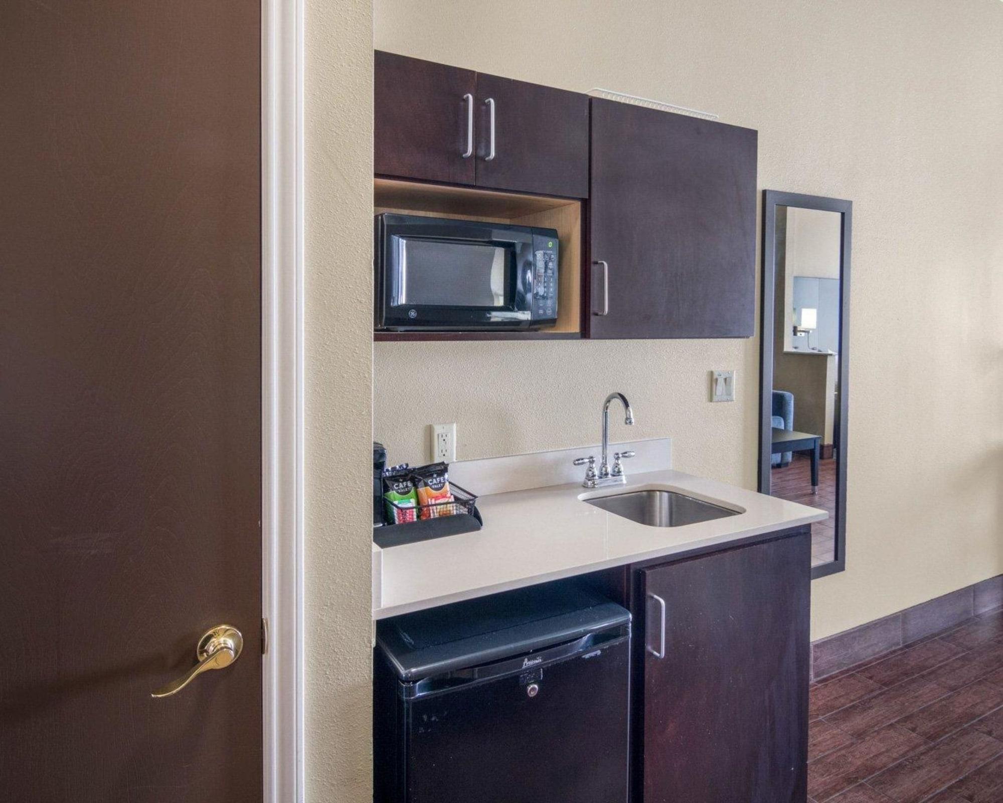 Comfort Suites Odessa Ngoại thất bức ảnh