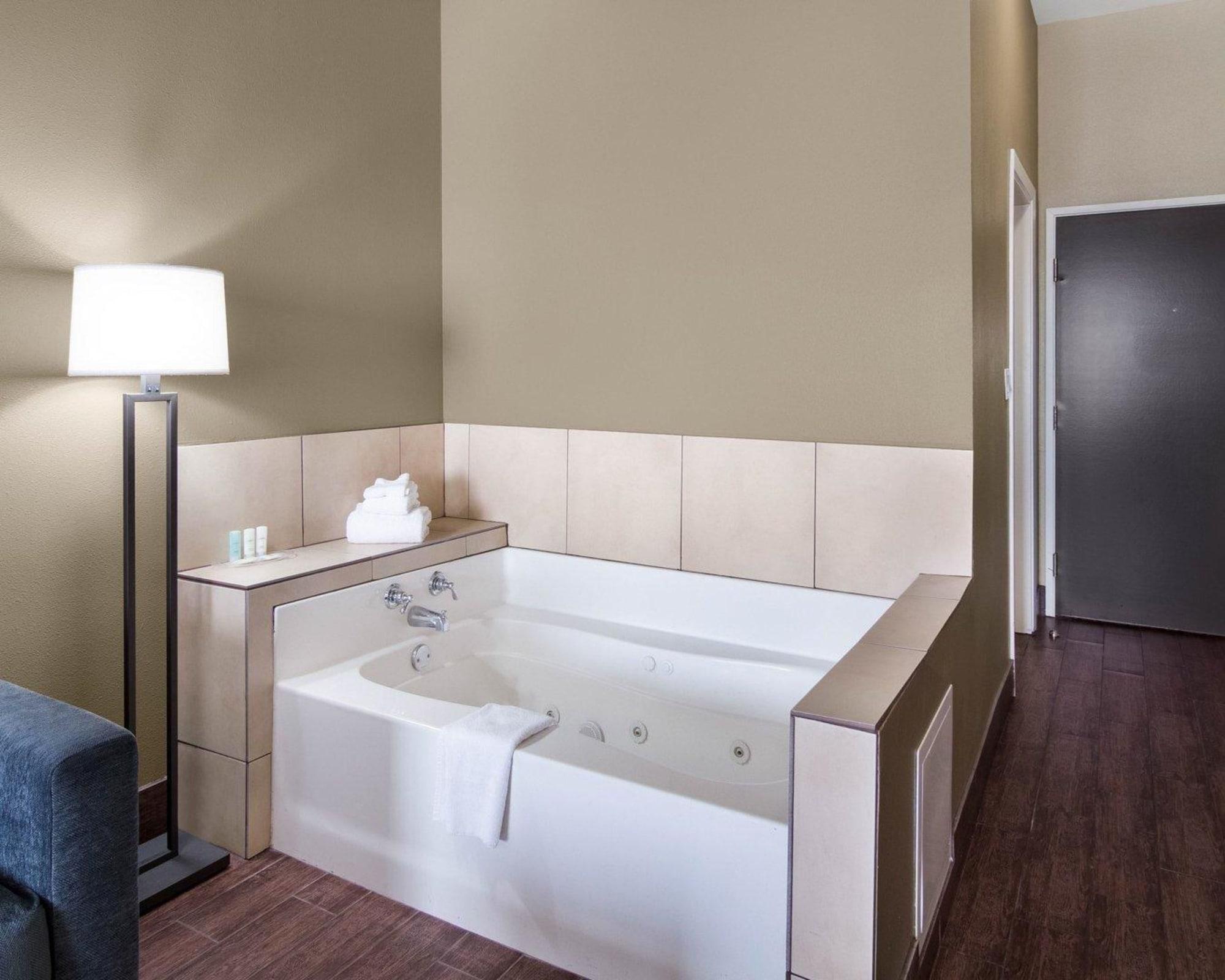 Comfort Suites Odessa Ngoại thất bức ảnh